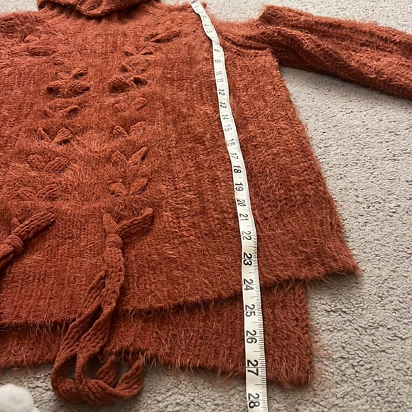 Miss Me cold shoulder sweater sz S - Picture 6 of 7